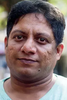 Bagavathi Perumal como: Rajesh