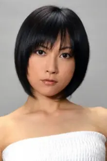 Luchino Fujisaki como: Young Woman