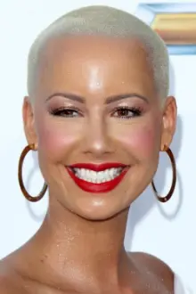 Amber Rose como: Tara X