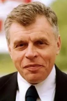 Jan Jurewicz como: Kazimierz Jakubik