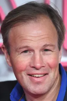 Tom Bradby como: Self - Presenter