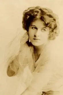 Winifred Kingston como: Emile de Lesparre