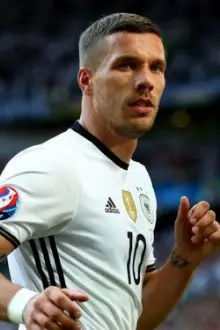 Lukas Podolski como: 