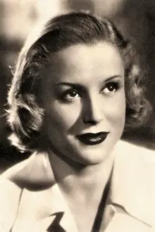 María Mercader como: Clotilde Serra