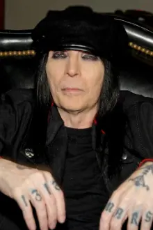 Mick Mars como: Self [Mötley Crüe]