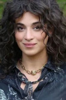 Camélia Jordana como: Mélanie