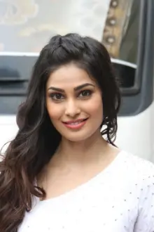 Puja Gupta como: Pooja