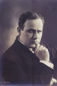 Valdemar Psilander como: Ludvig Romay - Actor