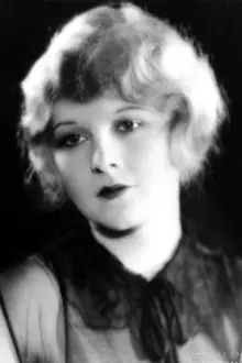 Allene Ray como: Ruth Hampton