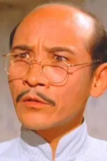 Lee Ying como: Hsiao Feng's father