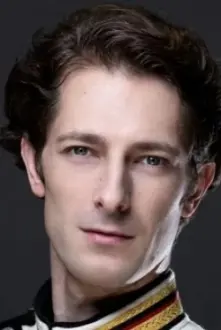 Mathieu Ganio como: Count Albrecht