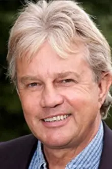 Frazer Hines como: Kim