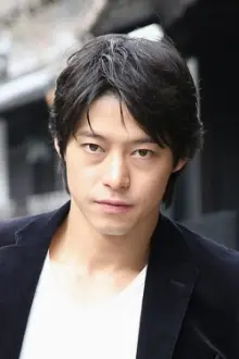 Masayuki Deai como: Kyoryu Gray (voice)