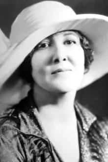 Mabel Van Buren como: Mrs. Ozanne