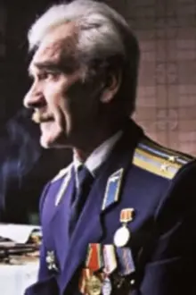 Stanislav Petrov como: 