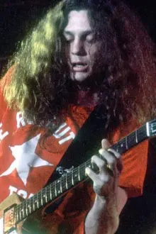 Allen Collins como: himself