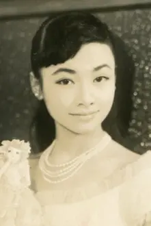 Izumi Yukimura como: Miyuki Aoki