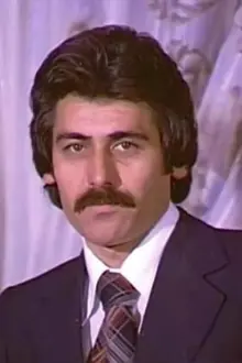 Tevfik Şen como: Spider-Man