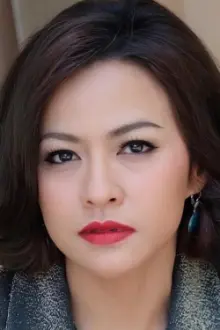 Arisara Wongchalee como: Tim