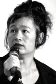 Hito Steyerl como: Ela mesma