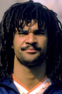 Ruud Gullit como: Ruud Gullit