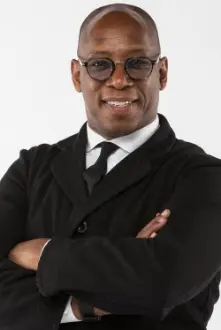 Ian Wright como: Presenter