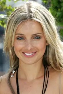 Louise Redknapp como: Ela mesma