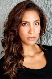 Christel Khalil como: Cornelia Hale