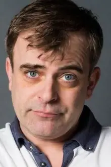 Simon Gregson como: Steve McDonald