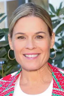 Cat Cora como: Herself - Judge