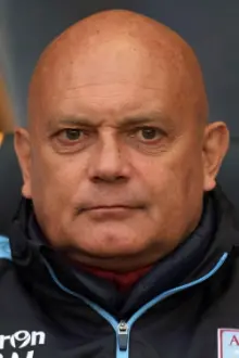 Ray Wilkins como: Ele mesmo