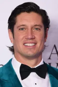 Vernon Kay como: Presenter