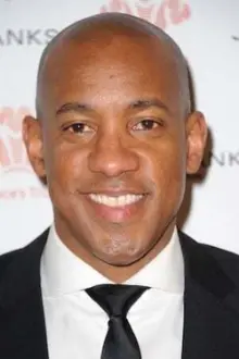 Dion Dublin como: Self - Presenter