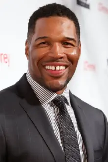 Michael Strahan como: 