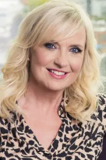 Carol Kirkwood como: Presenter