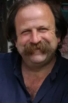 Dick Strawbridge como: Self - Presenter