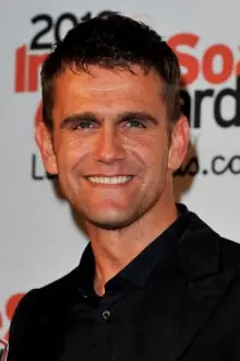 Scott Maslen como: Jamie