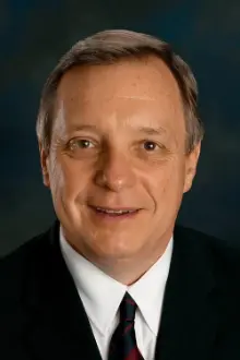 Dick Durbin como: Self - Illinois Senator