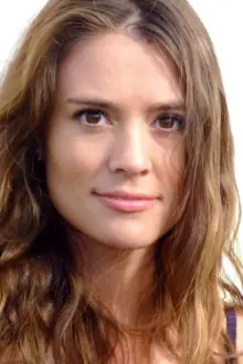 Vicky Rodewyk como: Vaani