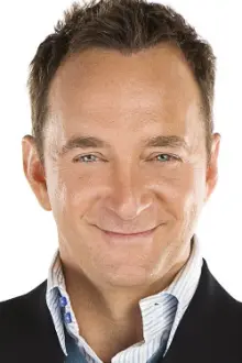 Clinton Kelly como: Self - Host