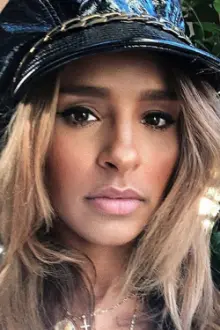 Melody Thornton como: Ela mesma