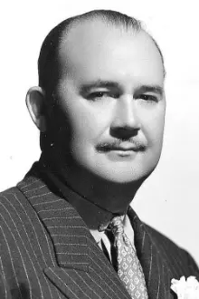 Paul Whiteman como: Himself - Bandleader