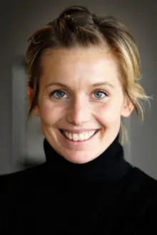 Tina Nordström como: Ela mesma