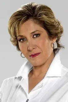 Olivia Bucio como: Eva Barrientos