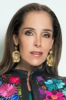 Sharis Cid como: Maite Soler de Valenzuela