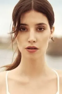 Agustina Cordova como: Luciana