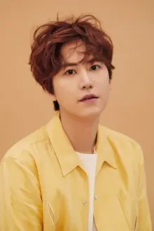 Cho Kyu-hyun como: Self - Host