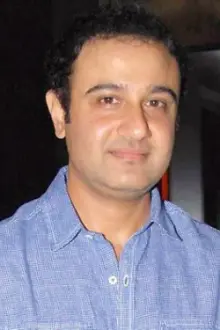 Vivek Mushran como: Vivek