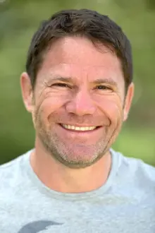 Steve Backshall como: Self - Presenter