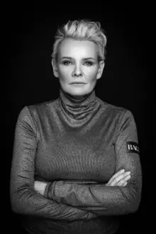 Eva Dahlgren como: Herself - Guest